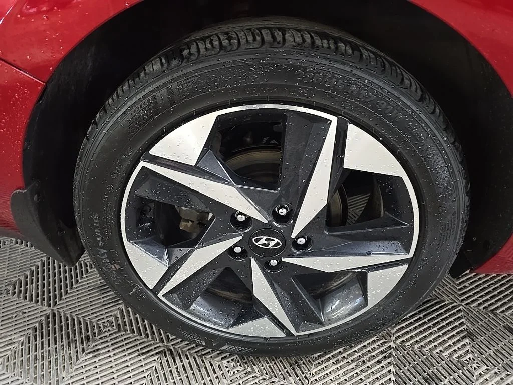 Used 2023 Red Hyundai SEL image 13