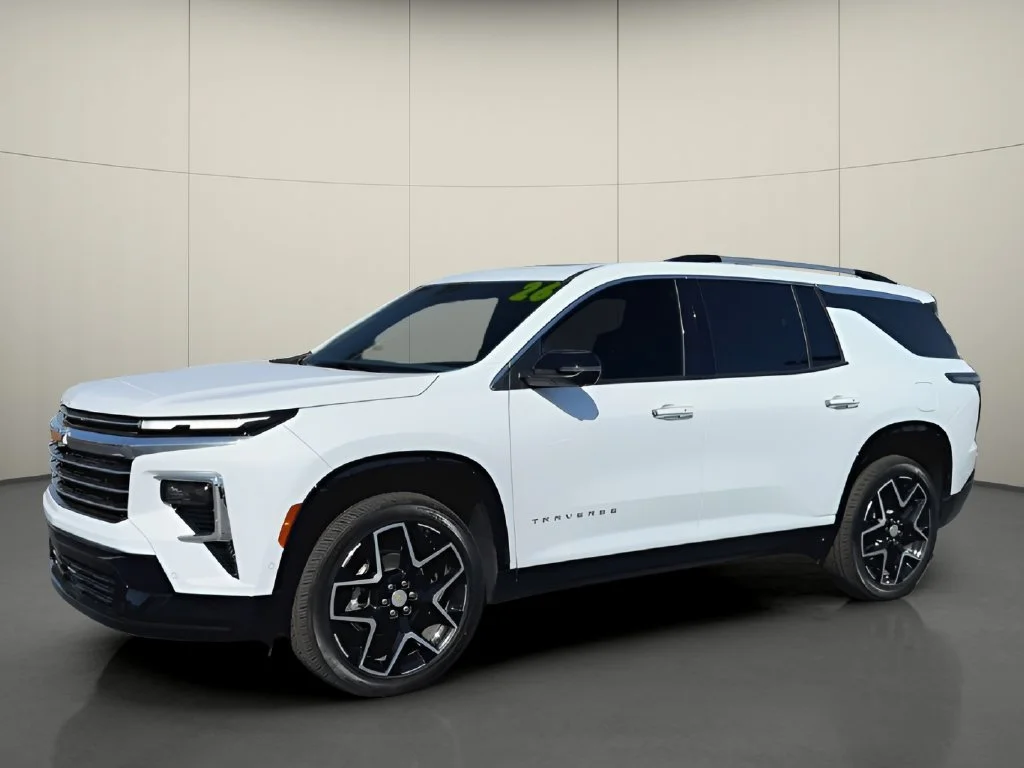 Used 2026 Polar White Tricoat Chevrolet High Country image 4