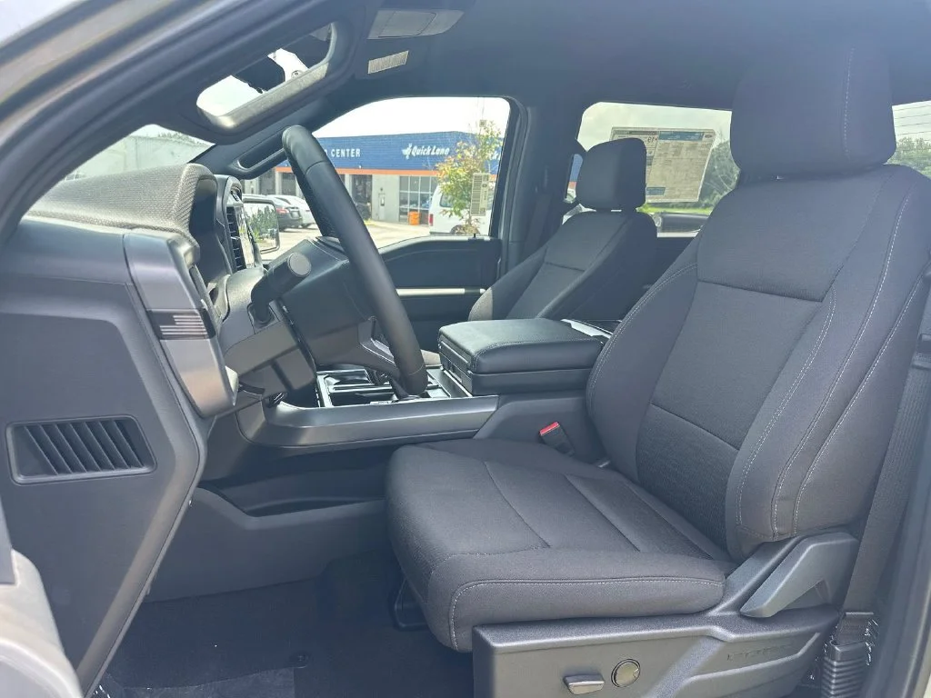 New 2026 Silver Ford XLT image 3
