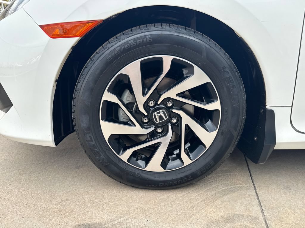 Used 2017  Honda LX image 25