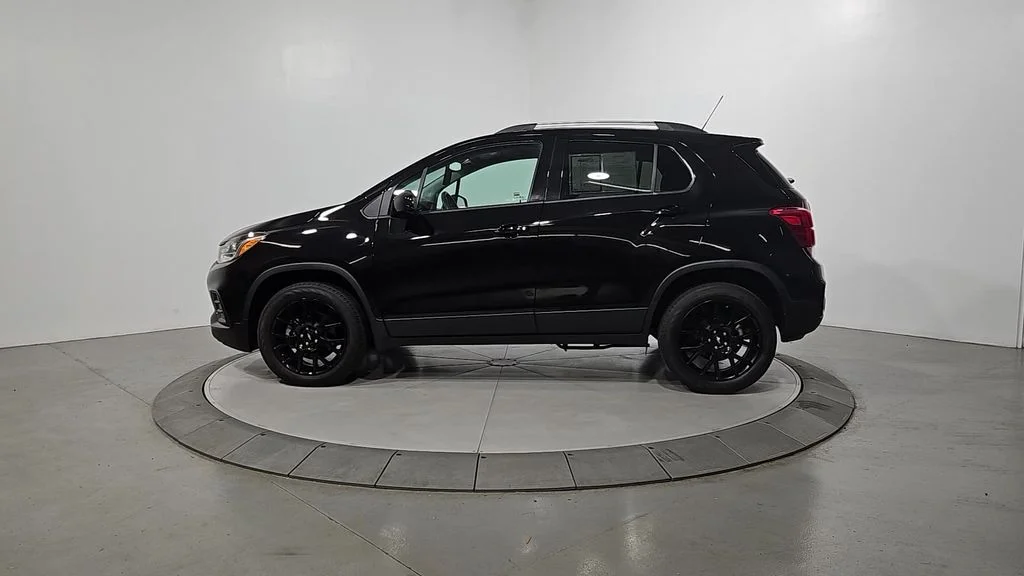 Used 2022 Black Metallic Chevrolet LT image 2