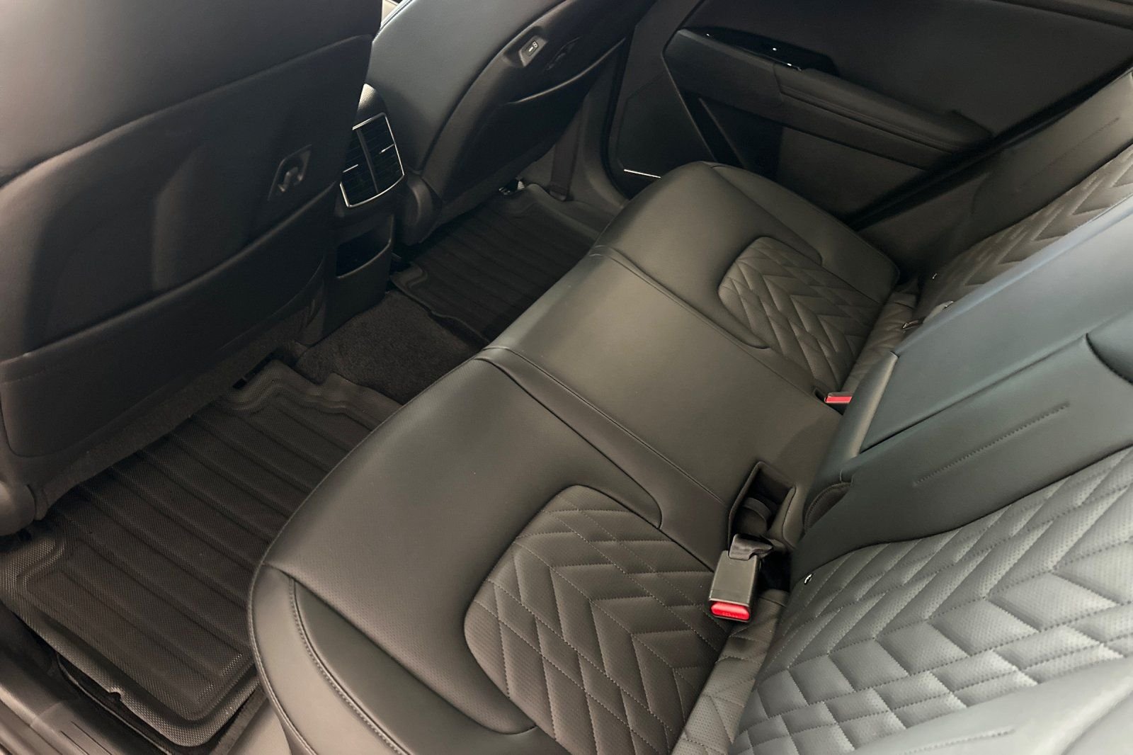 Certified Used 2025 Gray Kia X-Line Prestige image 13