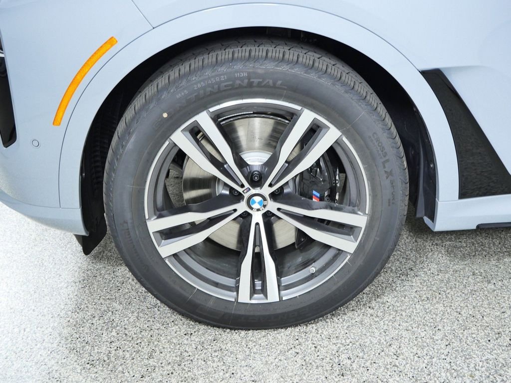 New 2027 Brooklyn Grey Metallic BMW xDrive40i image 17
