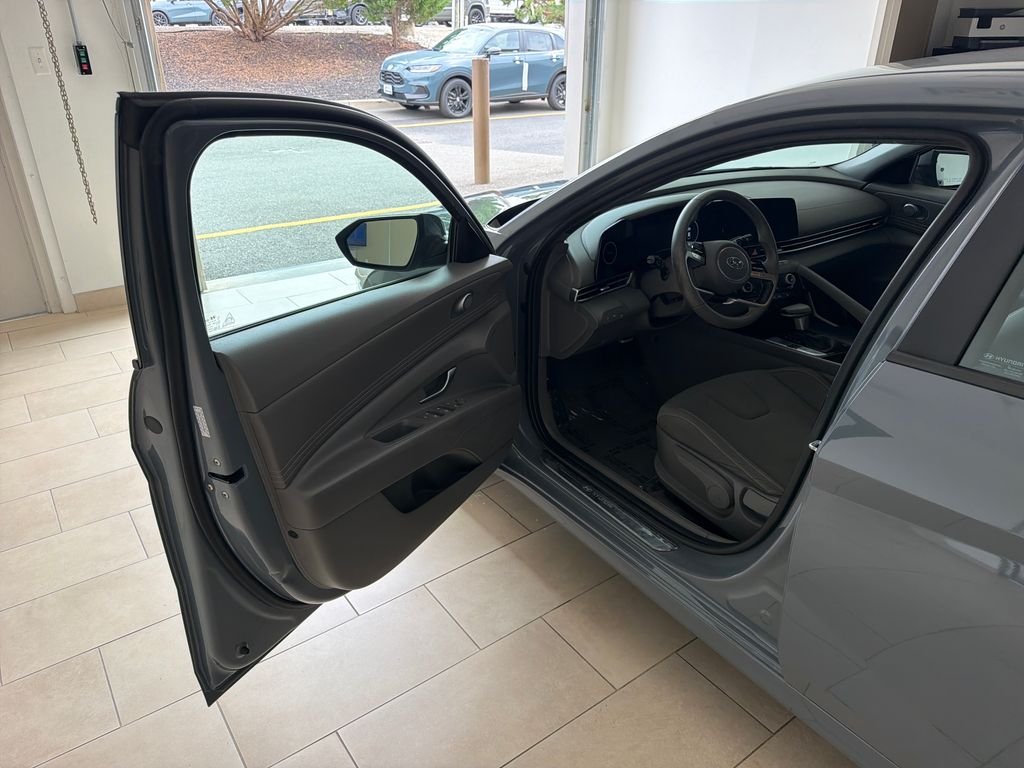 Certified Used 2023 Gray Hyundai SEL image 10