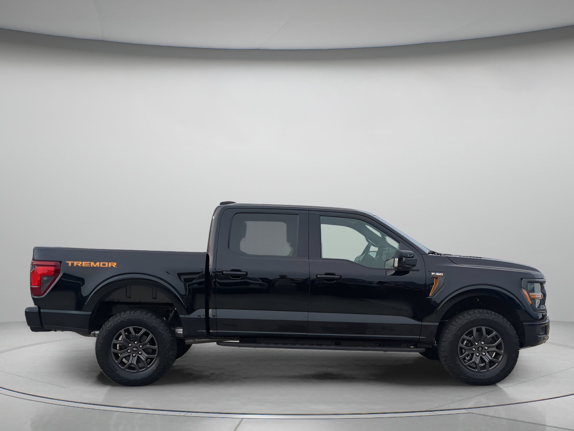 New 2026 Agate Black Metallic Ford Tremor® image 36