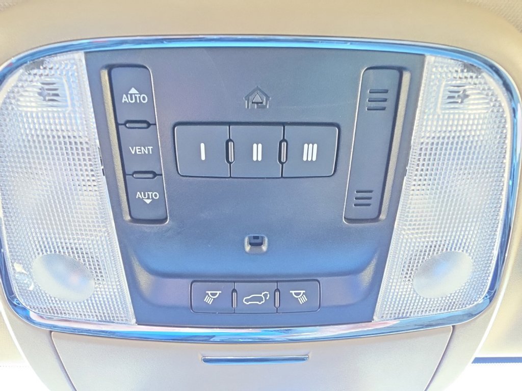 Used 2021 White Jeep Limited image 24