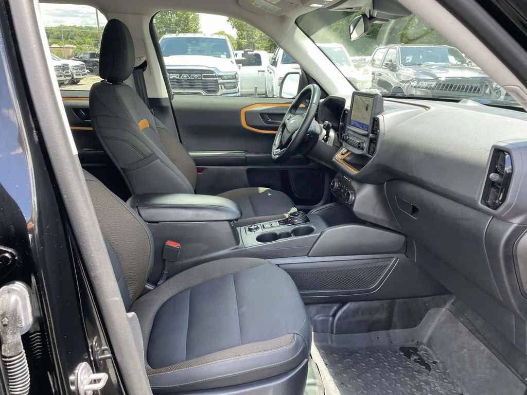 Used 2023 Black Ford Badlands image 15