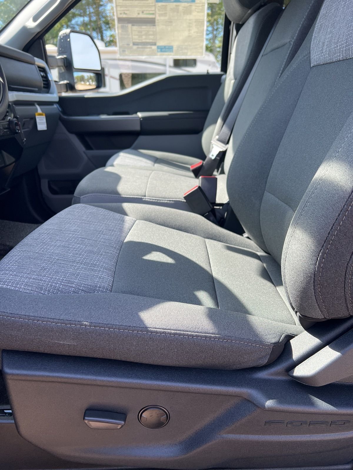 2026 Ford F-250 Super Duty XLT - Photo 15
