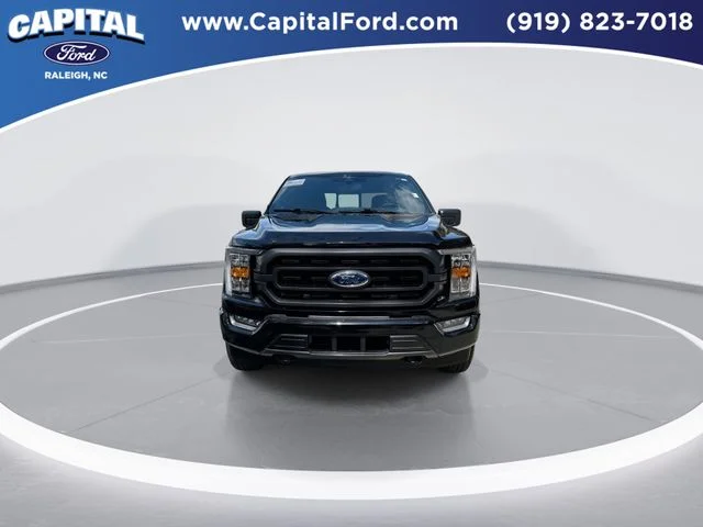 Used 2023 Black Ford XLT image 3