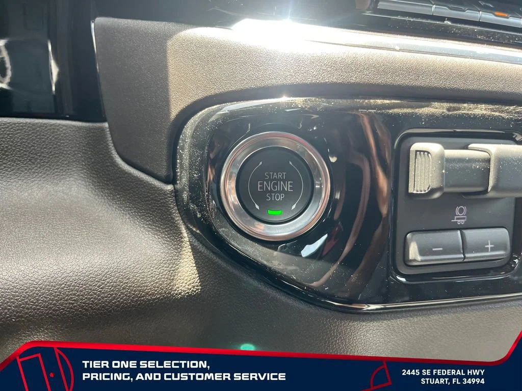 New 2026 Summit White GMC SLT image 28