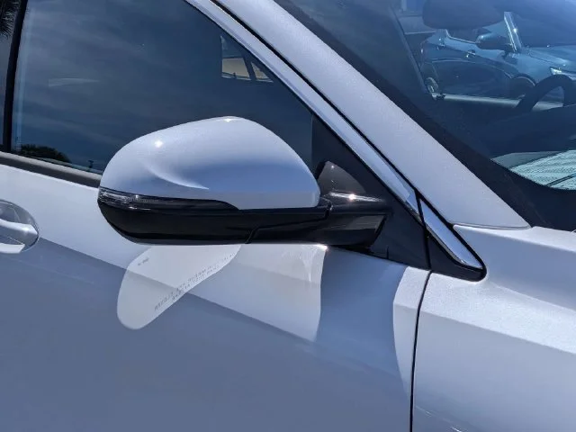 New 2026 WHITE FROST TRICOAT Buick Avenir image 10