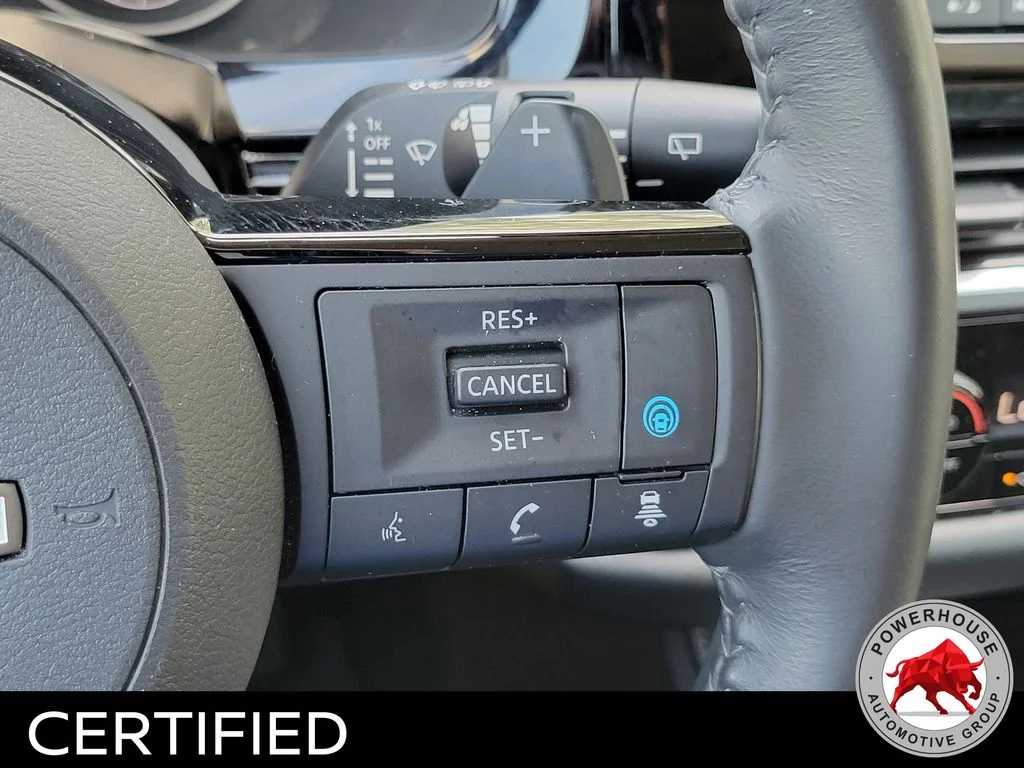 Used 2022 White Nissan SV image 28