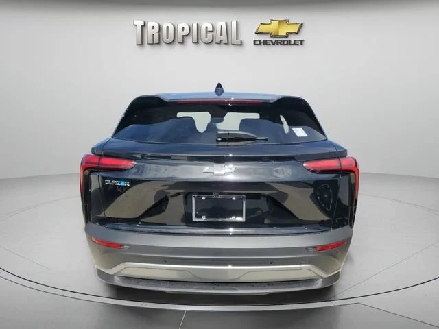 New 2025 Black Chevrolet LT image 4