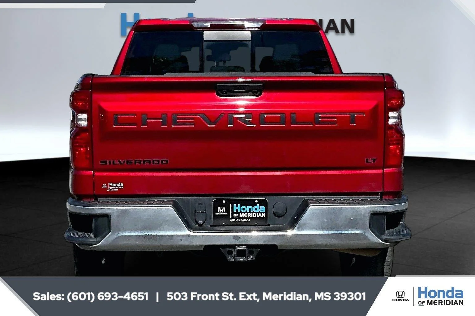 Used 2024 Radiant Red Tintcoat Chevrolet LT image 4