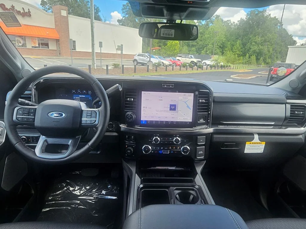 New 2026 Star White Metallic Tri-Coat Ford F-250® Lariat® image 6