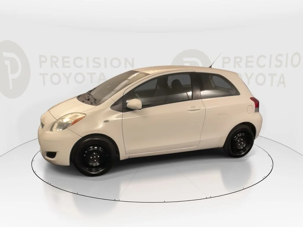 Used 2009 Polar White Toyota Base image 8