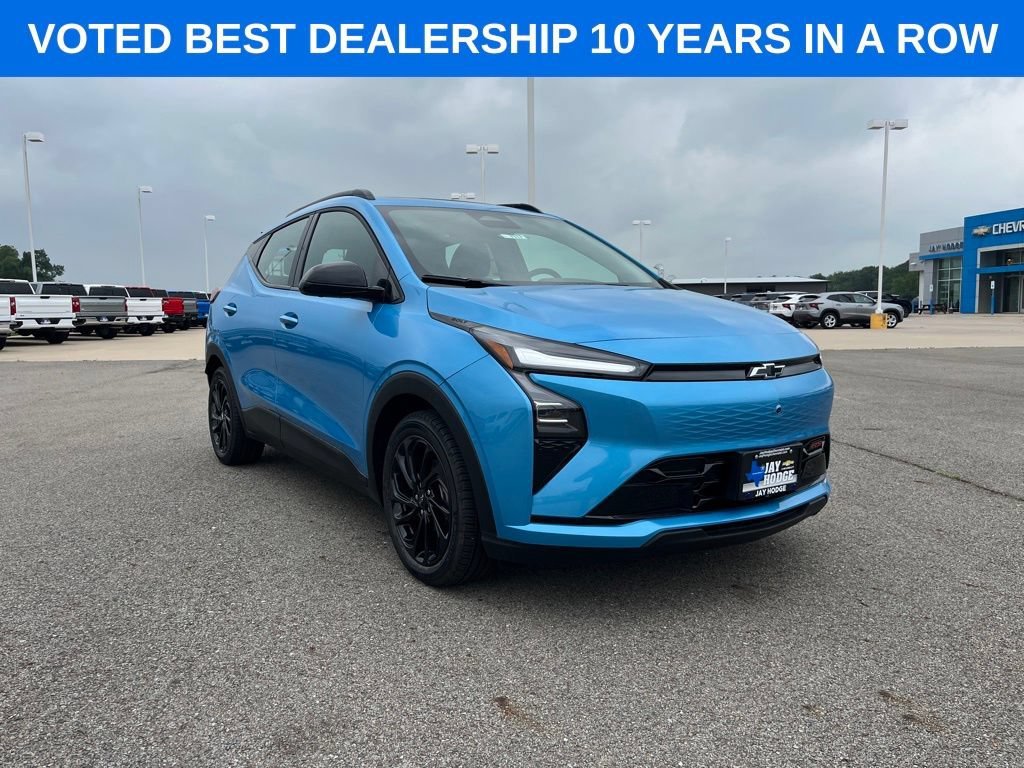 2027 Chevrolet Bolt RS - Photo 7