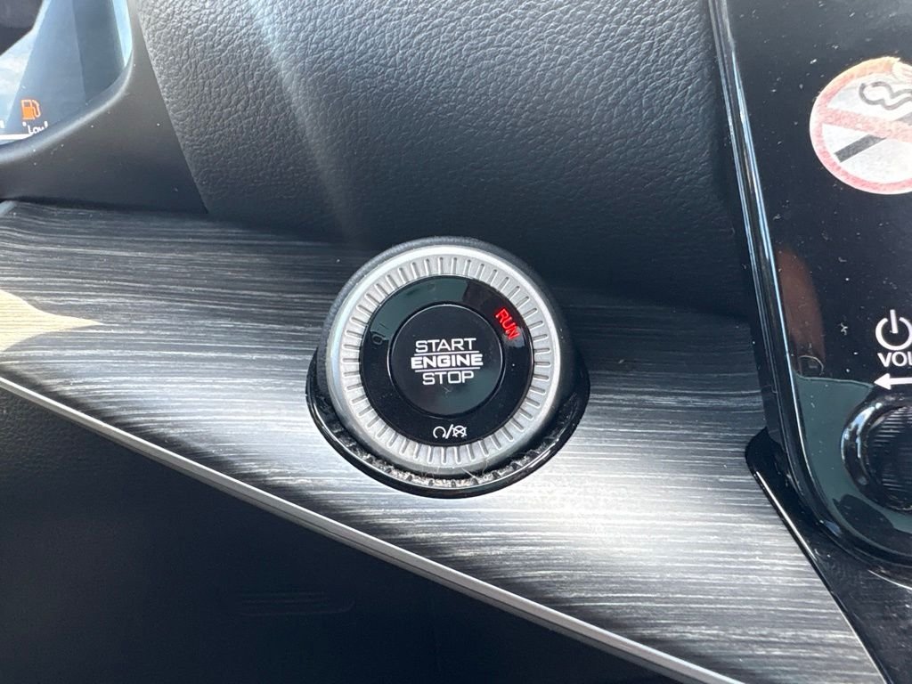 2024 Jeep Wagoneer L Series II - Photo 28