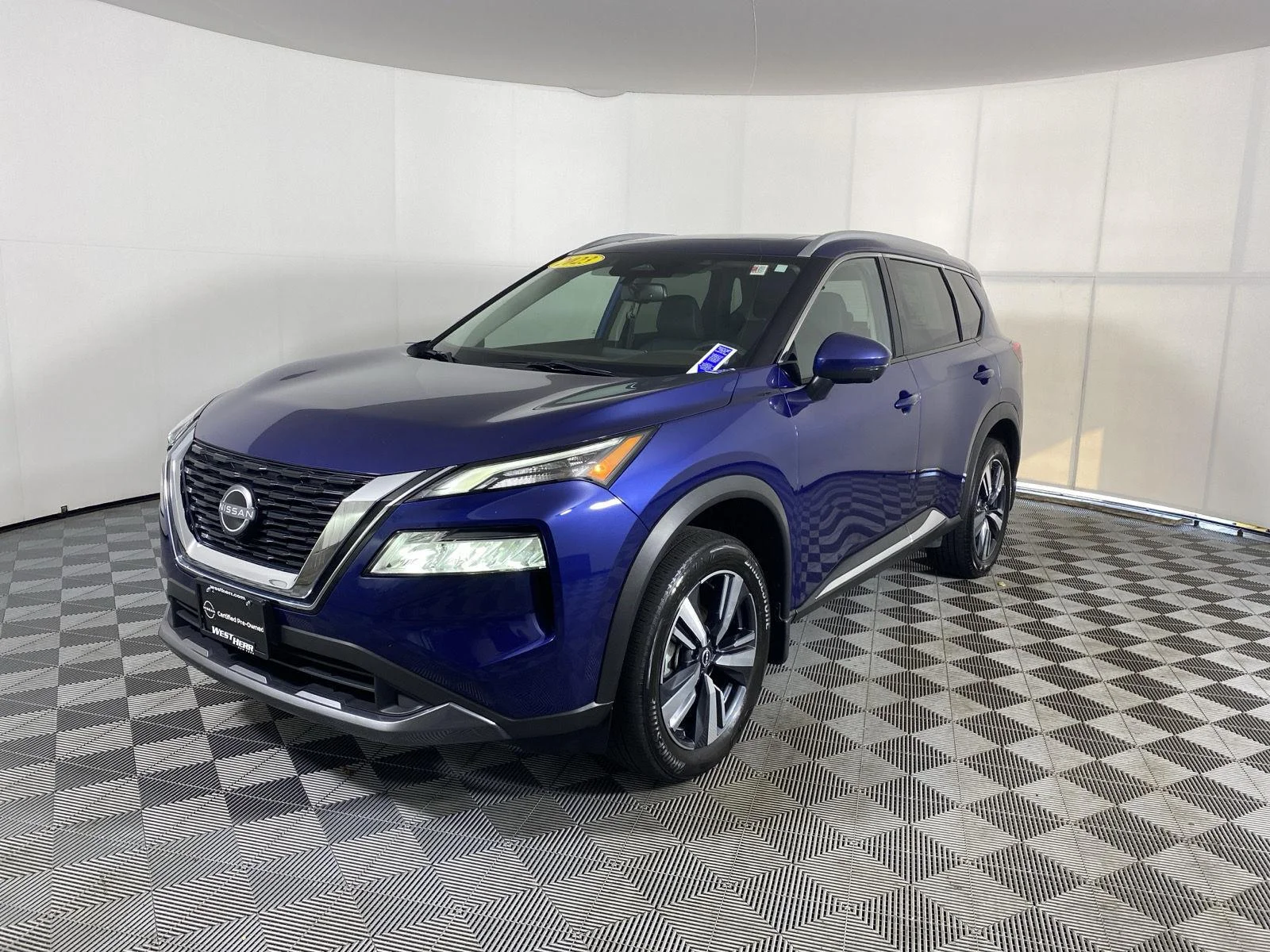 Certified Used 2023 Caspian Blue Metallic Nissan SL image 3
