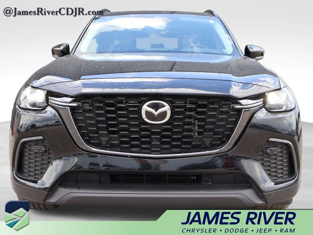 Used 2025 Black Mazda 3.3 Turbo Preferred image 7