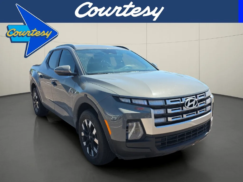 Used 2025 Gray Hyundai SEL image 1