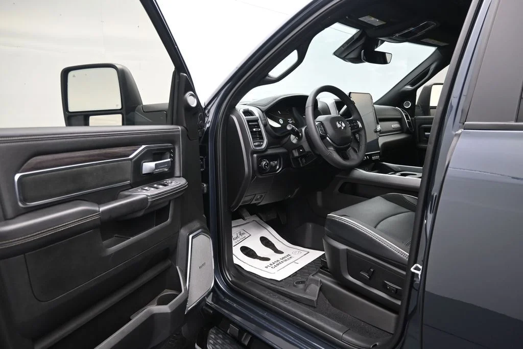 Used 2025 Blue Ram Laramie image 11