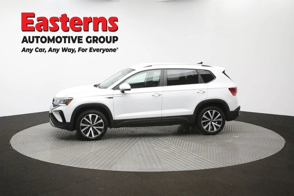 Used 2024 White Volkswagen 1.5T SE image 57