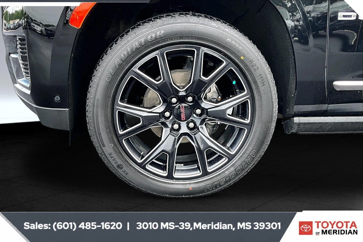 Used 2024 Onyx Black GMC Denali Ultimate image 7