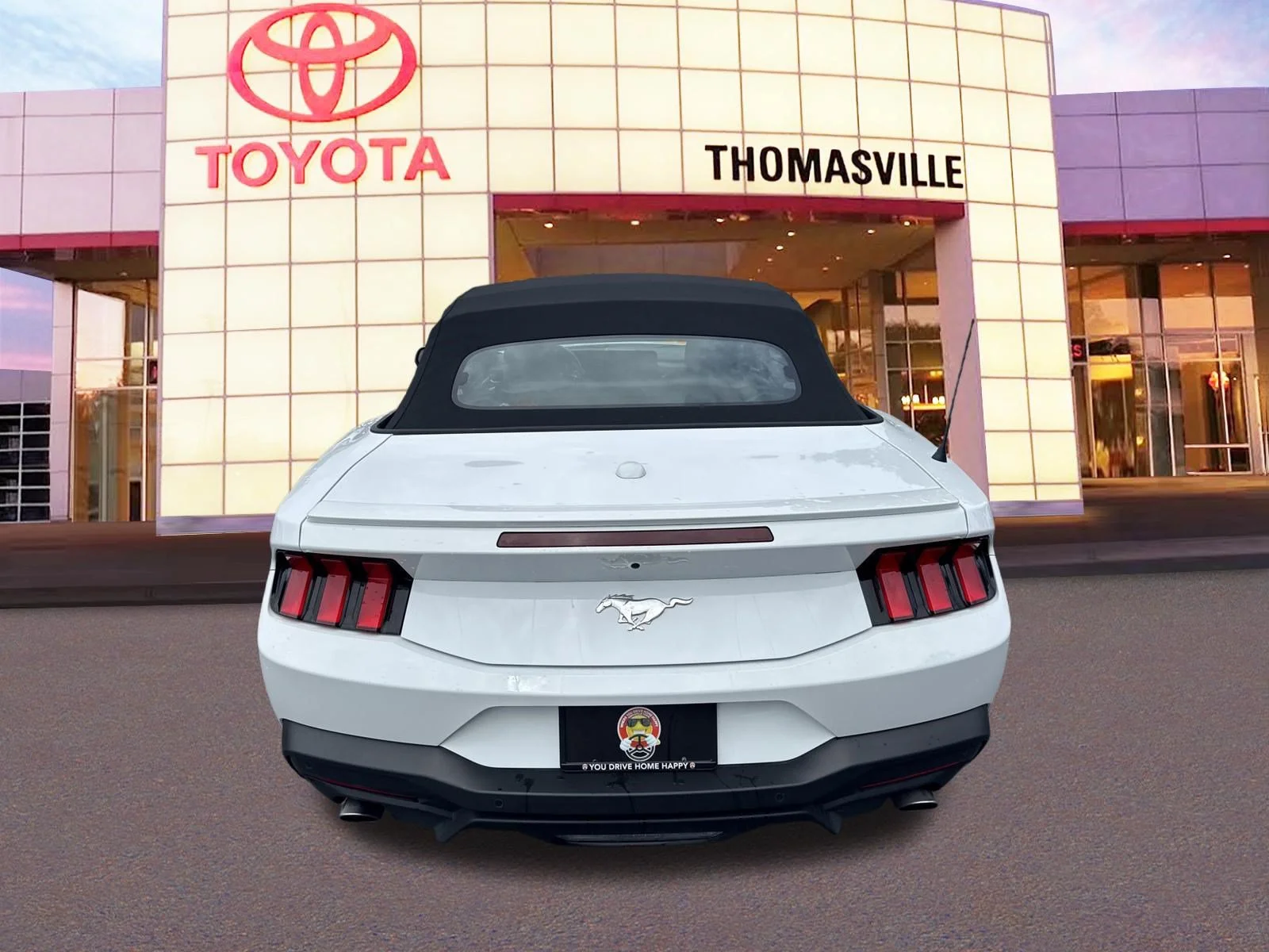 Used 2025 Oxford White Ford EcoBoost Premium image 4