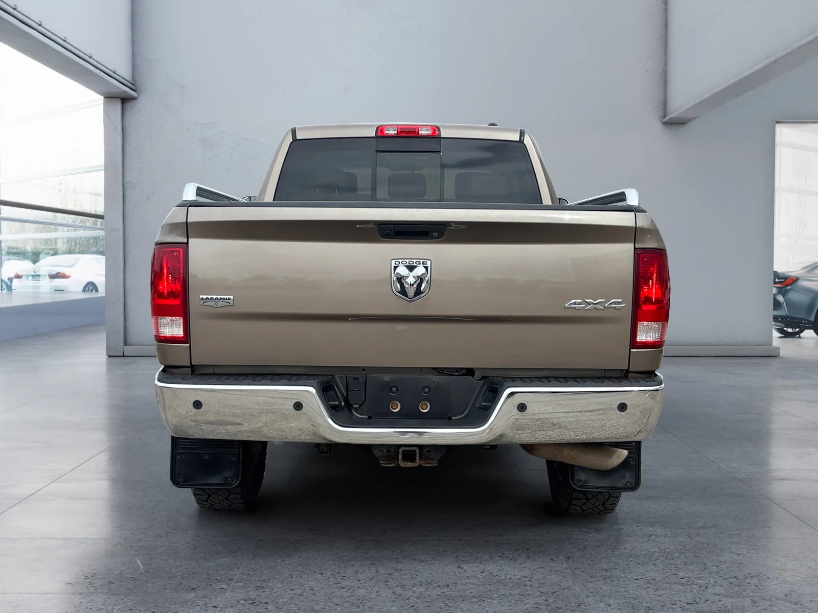 Used 2010 BROWN Dodge Laramie image 4
