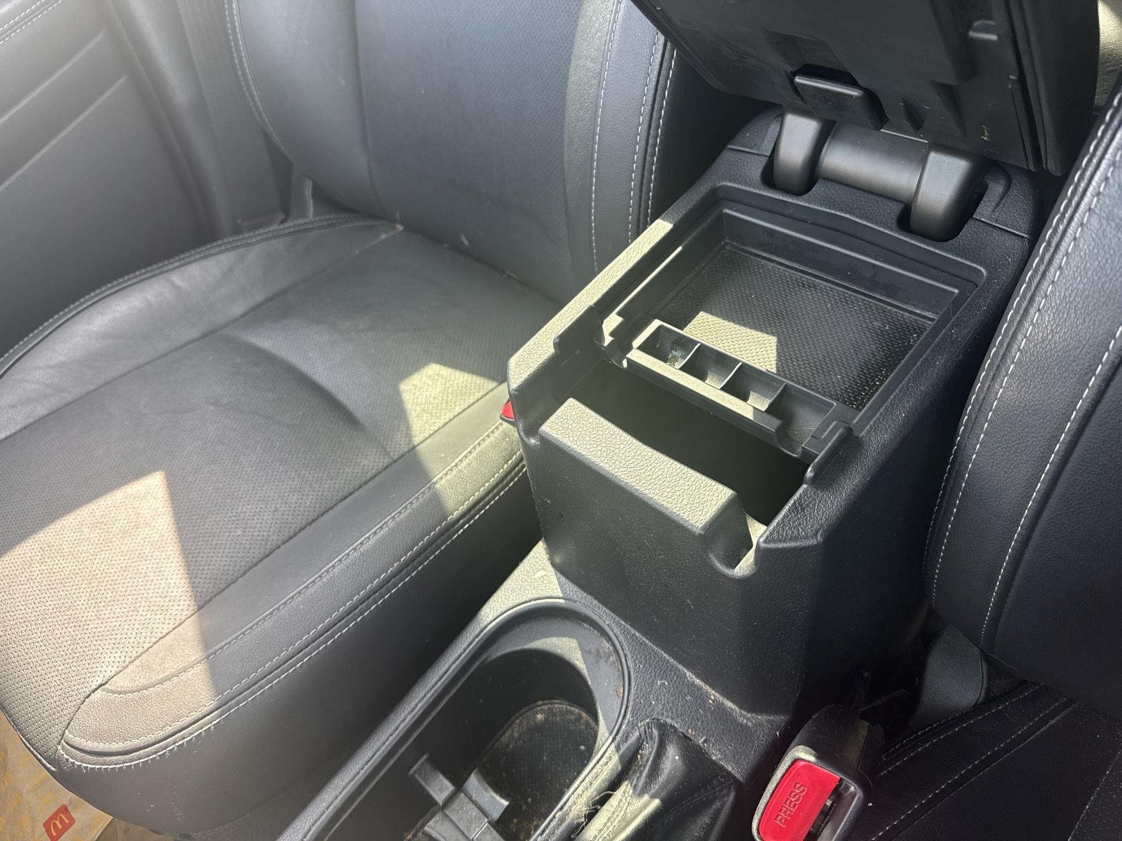 Used 2018 Ice Silver Metallic Subaru Limited image 16
