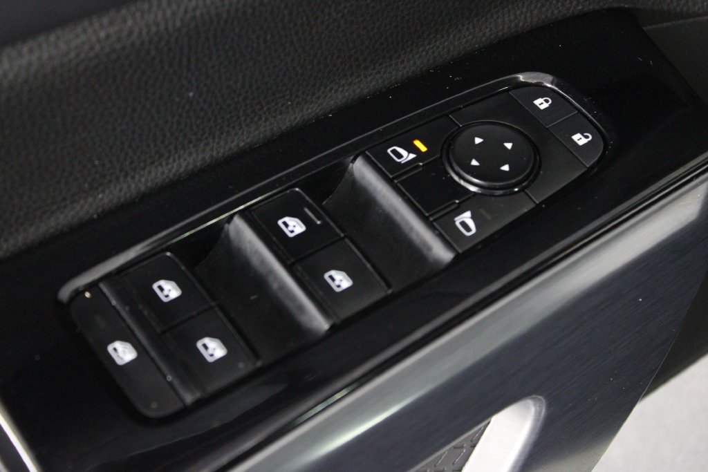 2022 Nissan Pathfinder SL - Photo 23