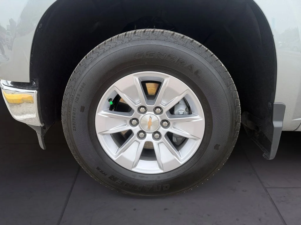 2026 Chevrolet Silverado 1500 LT - Photo 9