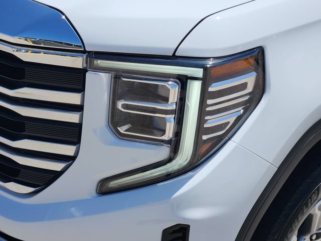 Used 2024 Summit White GMC SLT image 9