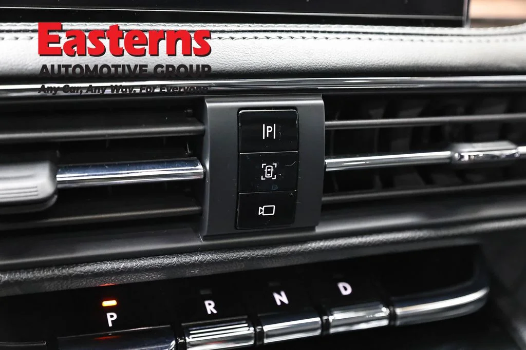 Used 2021 Blue Lincoln Reserve image 21