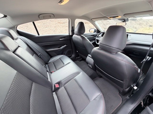 2025 Nissan Altima SR - Photo 28