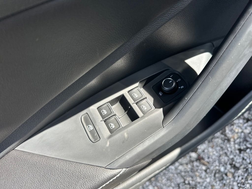 Used 2026 Gray Volkswagen 1.5T Sport image 15
