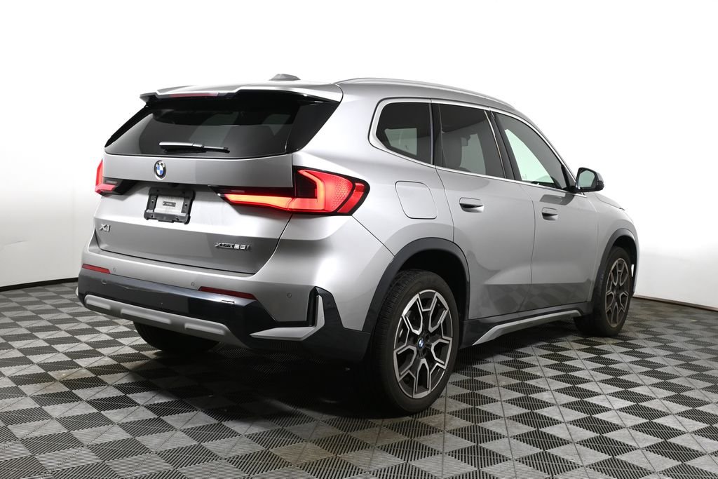Certified Used 2025 Silver Metallic BMW xDrive28i image 11