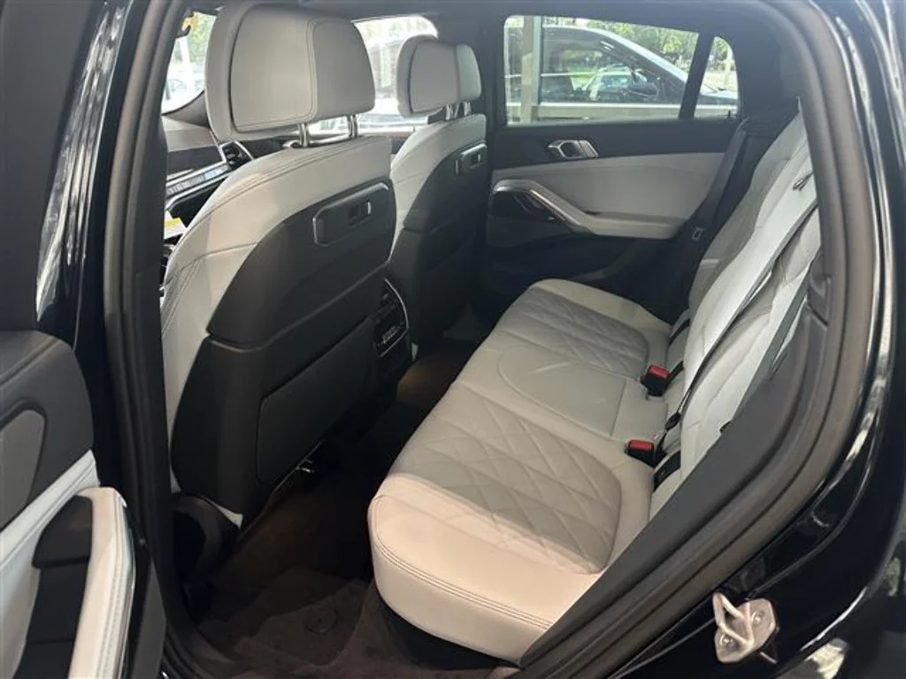 2026 BMW X6 40i - Photo 13