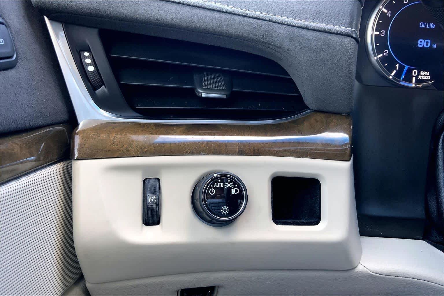 2019 Cadillac Escalade Premium Luxury - Photo 34