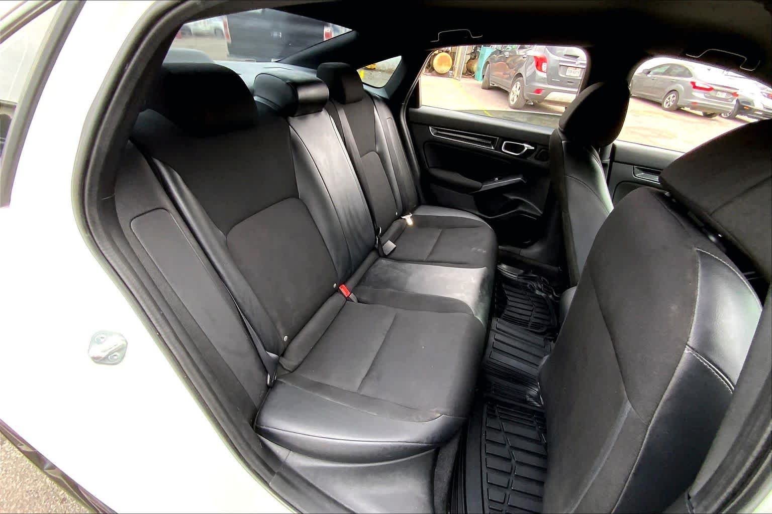 Used 2022 Platinum White Pearl Honda Sport image 18