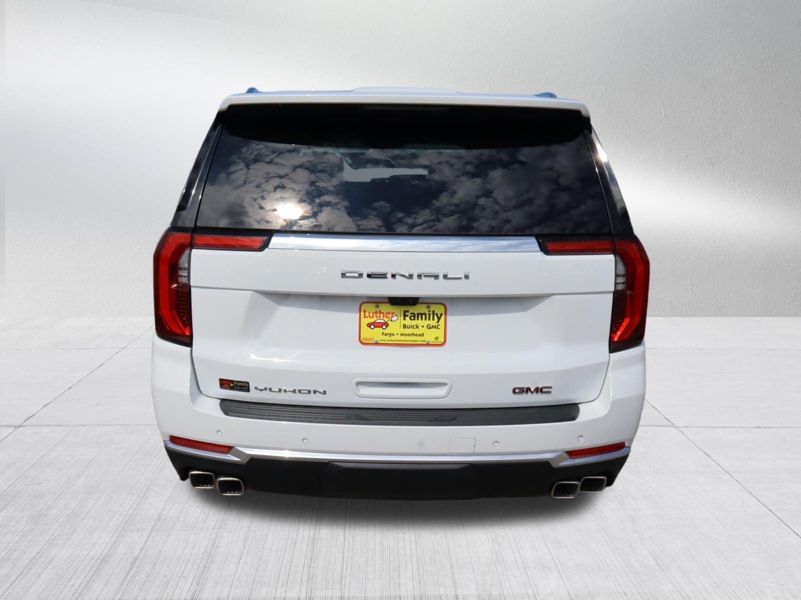 2026 GMC Yukon XL Denali - Photo 6