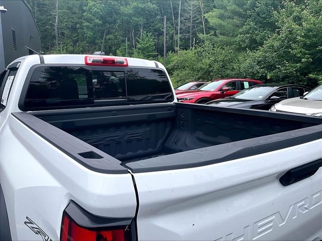 Used 2024 White Chevrolet ZR2 image 25