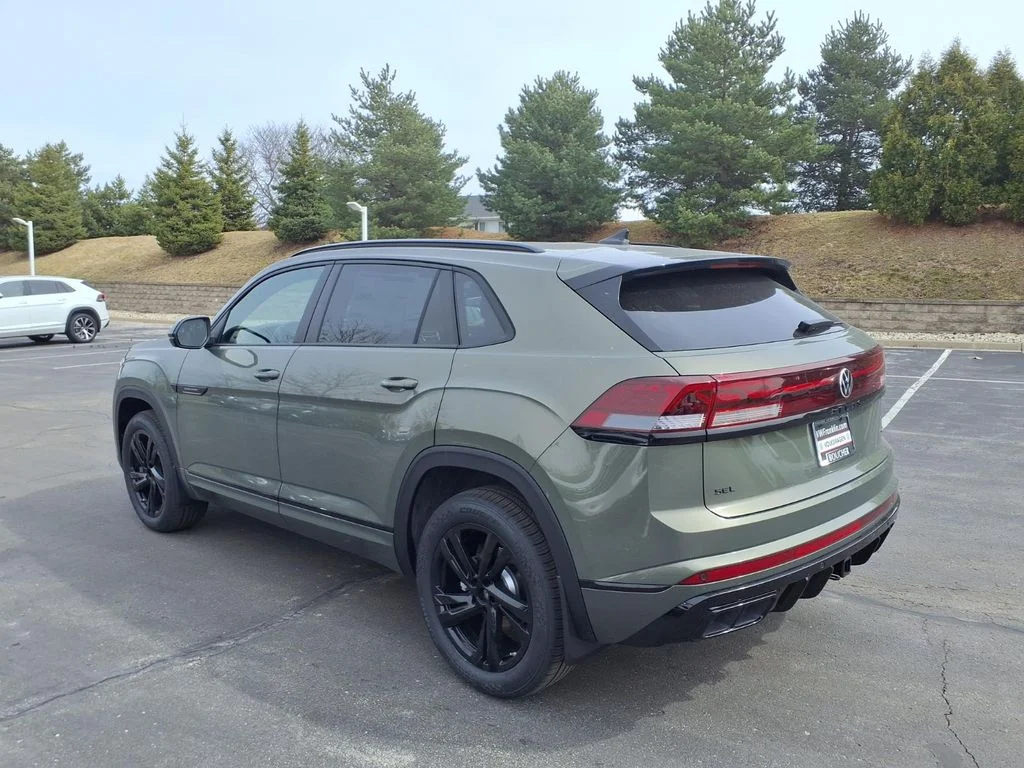 New 2026 Avocado Green Pearl Volkswagen 2.0T SEL R-Line Black image 4