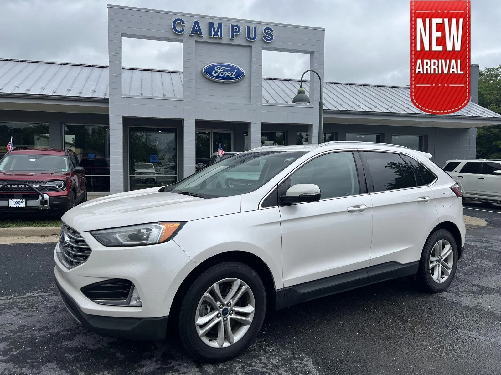 2019 Ford Edge SEL AWD's photo