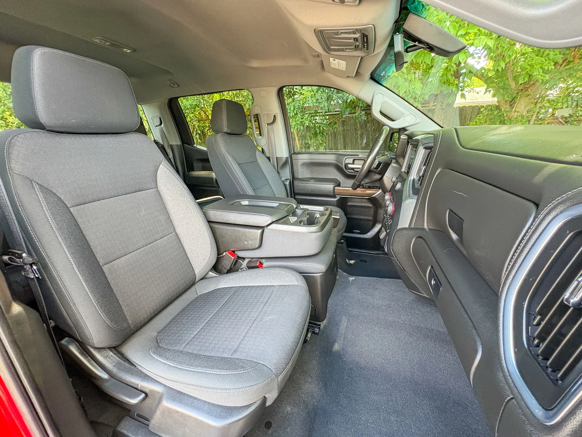 Used 2022 Red Chevrolet LT image 27