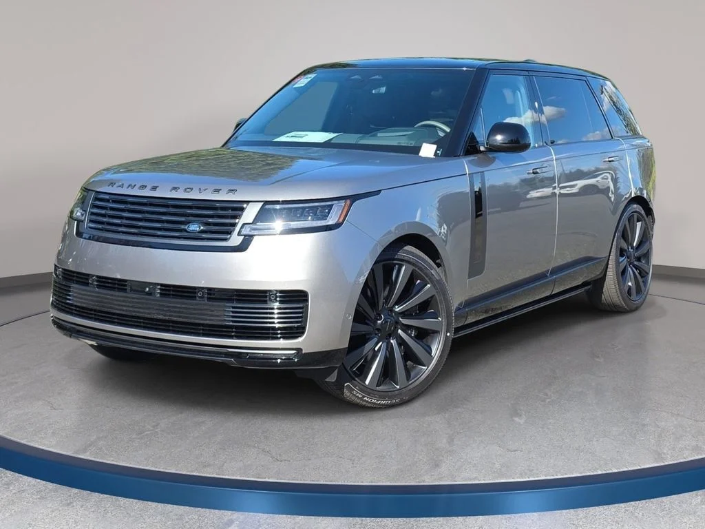 2026 Land Rover Range Rover 4.4 SV LWB's photo