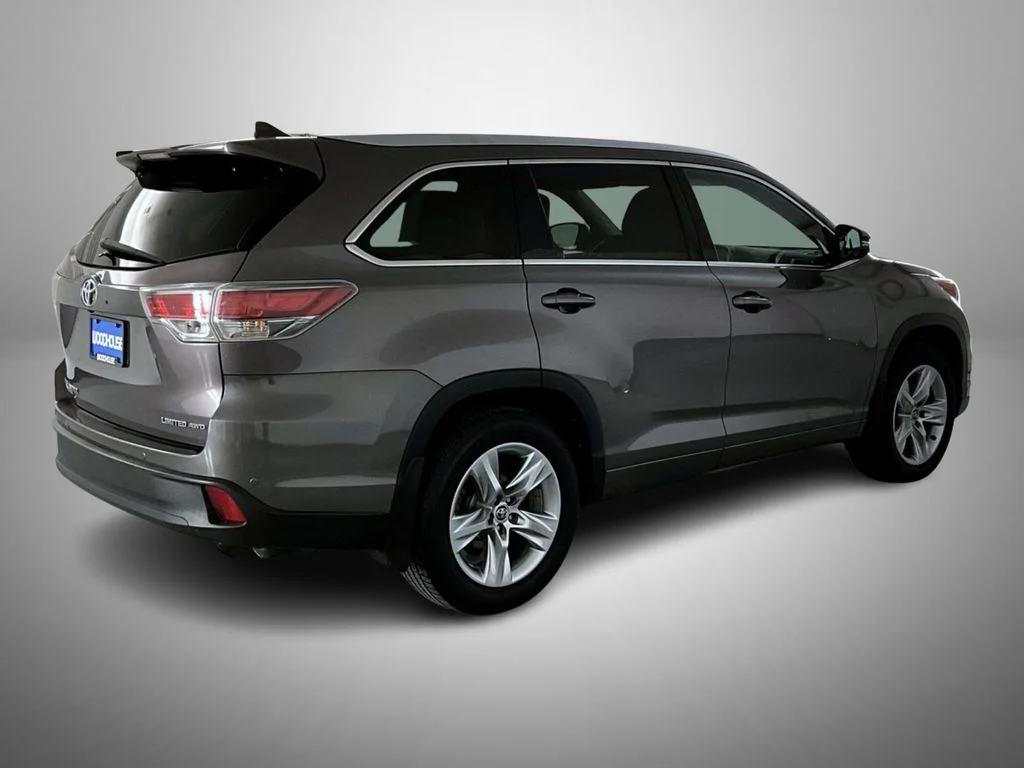 Certified Used 2016 Gray Toyota Limited image 5