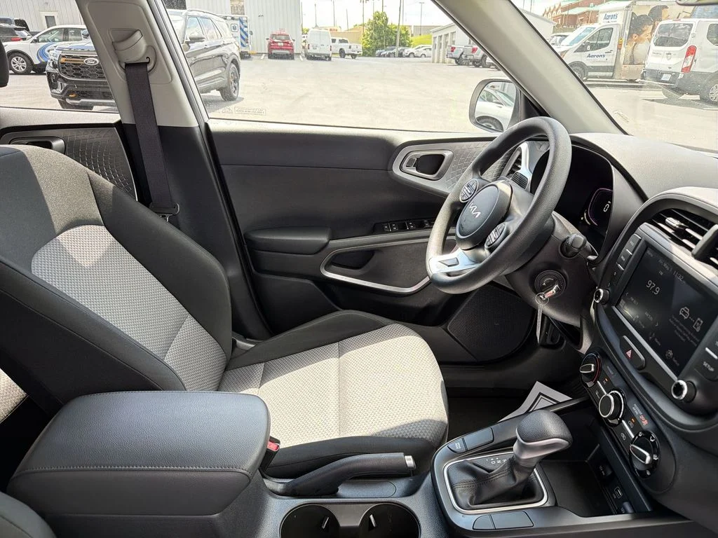 Used 2025 White Kia LX image 15