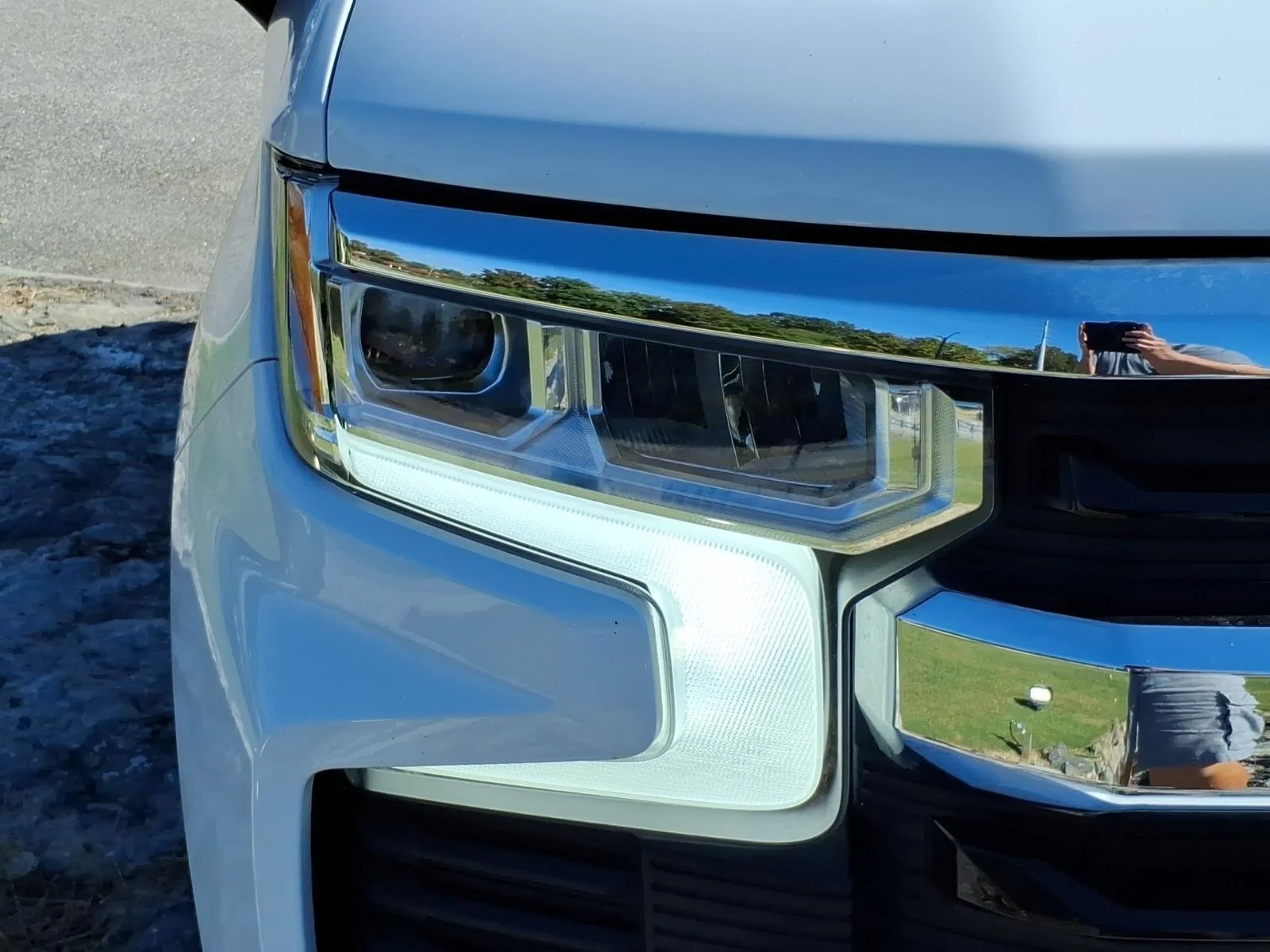 Used 2026 Summit White Chevrolet LT image 6